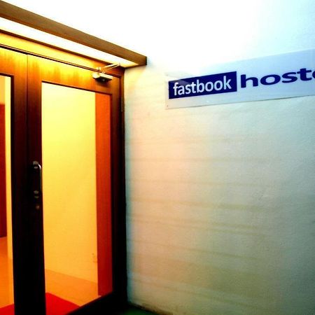 Fastbook Hostel Ayer Itam Exteriör bild